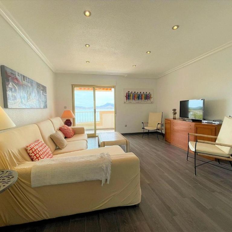 Belvilla by OYO Villa in La manga del mar menor - Three-Bedroom Vacation Home - 12