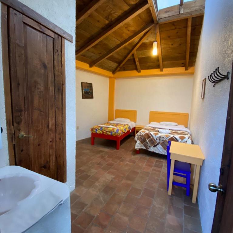 Rossco Hostel & Hotel - Double Room - 2