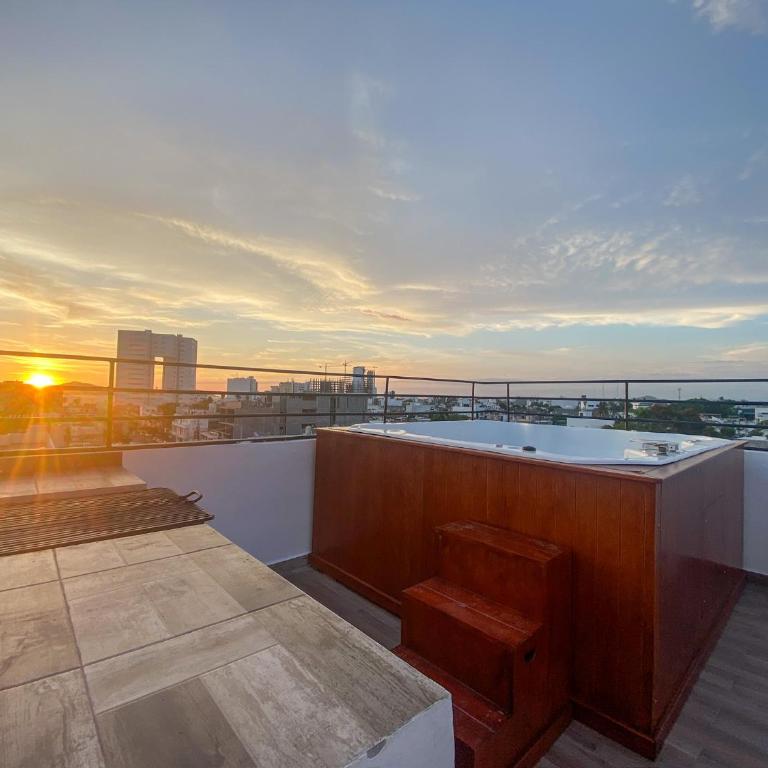 Jacuzzi rooftop vista al mar 5 min malecón - Two-Bedroom Apartment - 1