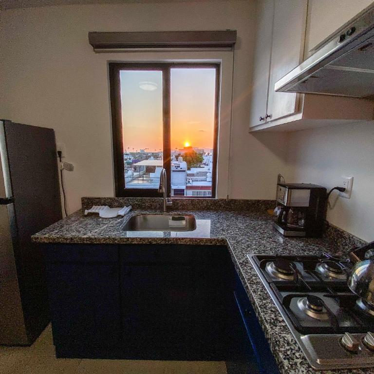Jacuzzi rooftop vista al mar 5 min malecón - Two-Bedroom Apartment - 12