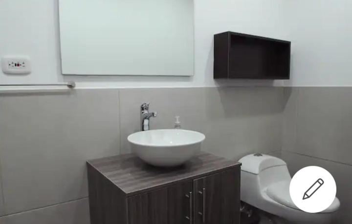 HERMOSO APARTAMENTO EN LA MEJOR Zona DE Bogotá 502 - Apartamento de 2 dormitorios - 6