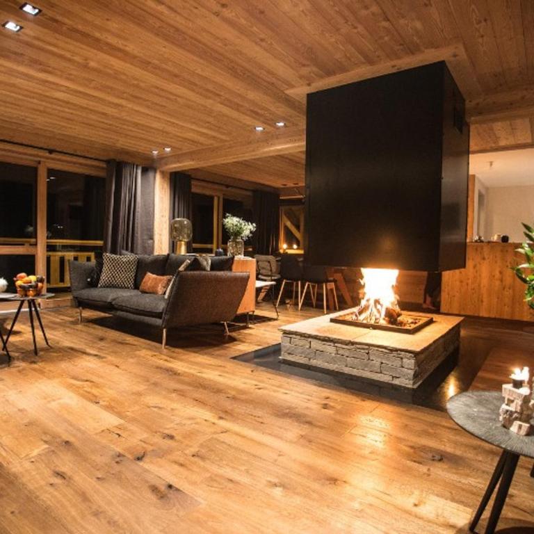 Chalet Luxueux 10 Pers. à Serre Chevalier - Terrasse, Local à Ski, Navette Gratuite - FR-1-762-18 - Chalet - 2