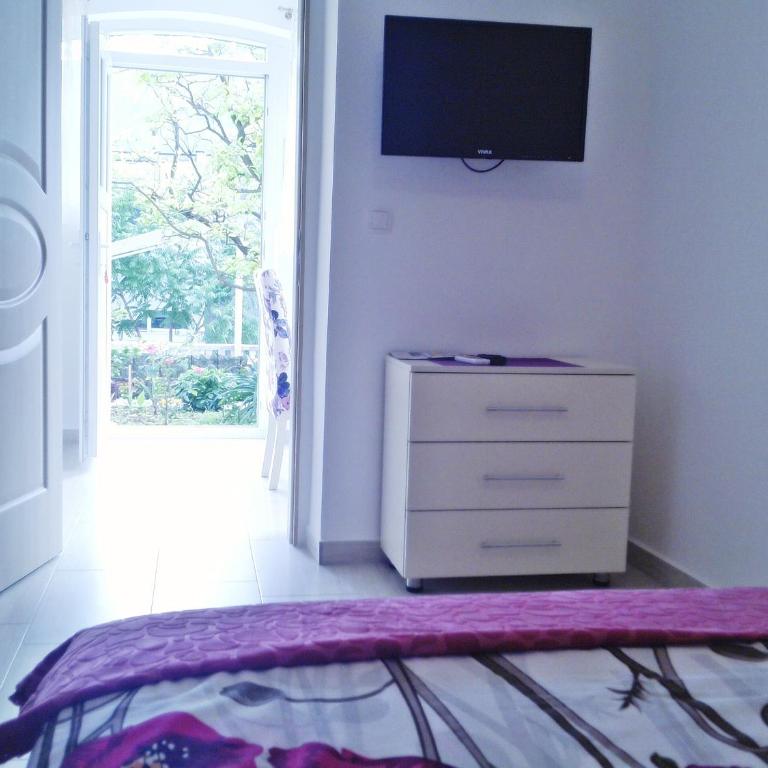 Kotor Kelly Apartments - Studio - 6