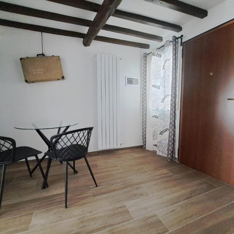 Alloggiamo - Monolocale Superior - 3