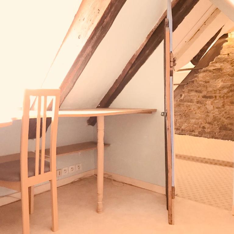 Attic Duplex in the Heart of Strasbourg - Apartamento Dúplex - 6