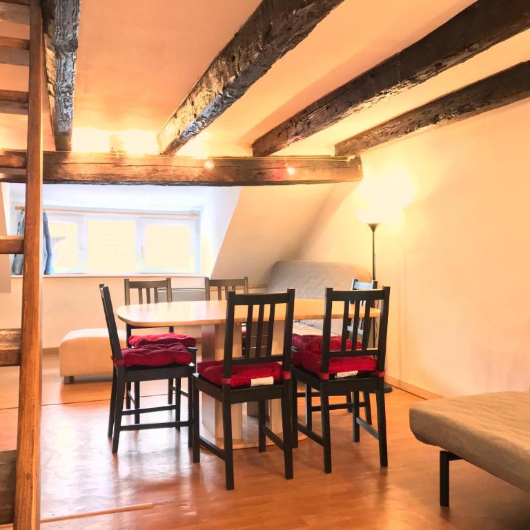 Attic Duplex in the Heart of Strasbourg - Apartamento Dúplex - 4
