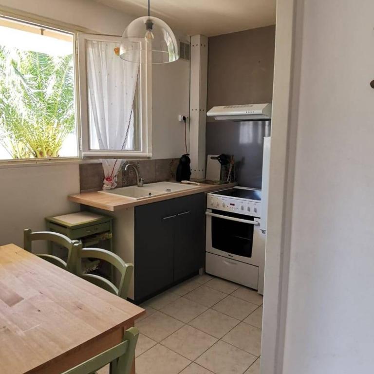 Studio Rénové avec Grande Terrasse et Wifi à Balaruc-les-Bains - FR-1-553-230 - Studio - 4