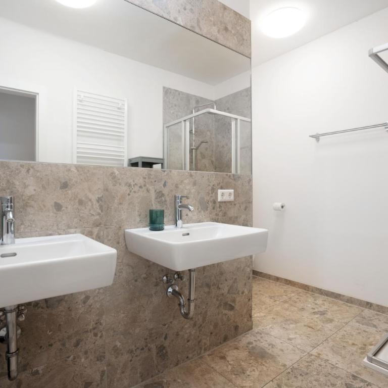 easy-flat Hauptplatz - City Center Apartments with a Kitchen - Apartment mit 3 Schlafzimmern - 13