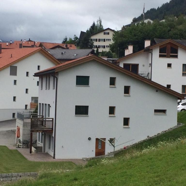 Chasa Mundin - Apartment mit Blick auf die Berge - 1