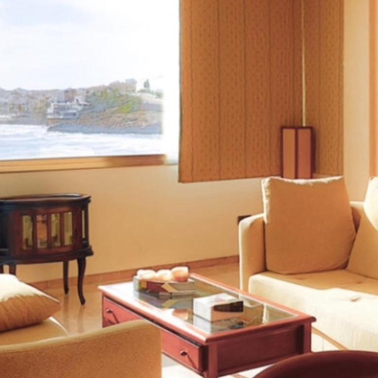 Hotel Port Sitges - Suite Familiar - 2