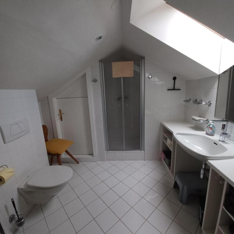 Villa Romy - 3 Gästezimmer - Doppelzimmer mit Bergblick - 9