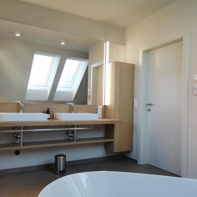 Stilvolles Ferienhaus Südsteiermark ruhige Lage top Aussicht & E-Ladestation - Haus mit 3 Schlafzimmern - 19