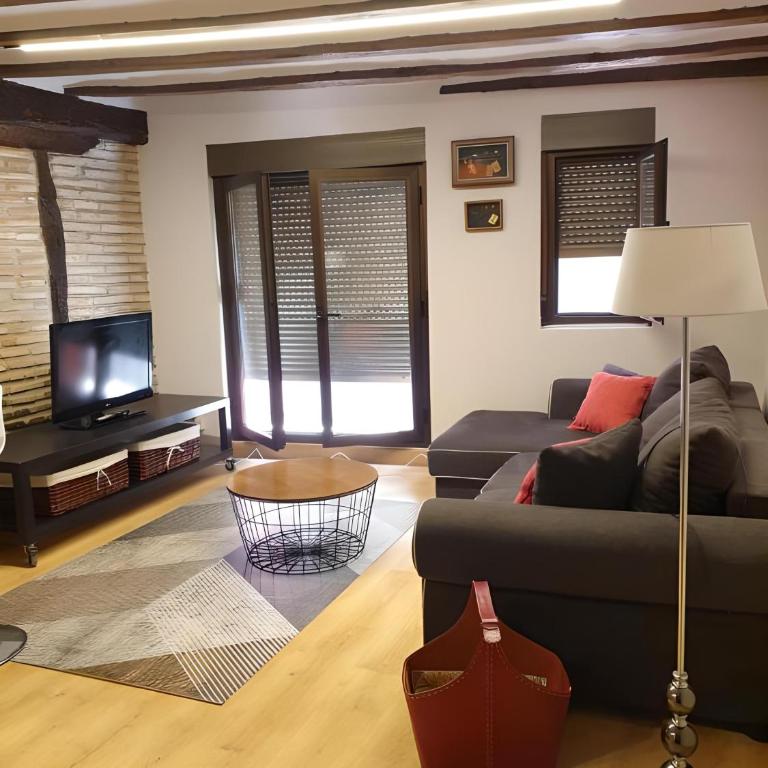 Segundo Caballerias, centrico al lado Catedral, Aire Acondicionado - Apartamento de 2 dormitorios - 7
