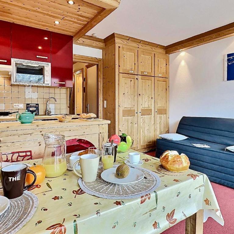 Tignes: Appartement 30m², 4 pers, Balcon au pied des pistes - FR-1-411-482 - Apartment - 5