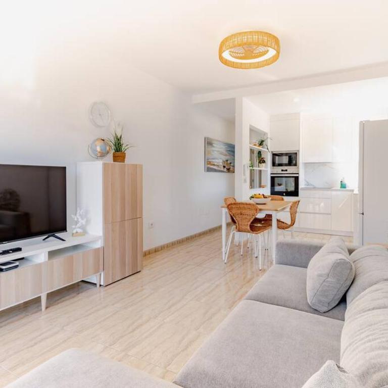 Amazing & Chill Terrace Palm Mar - Two-Bedroom Apartment - 16