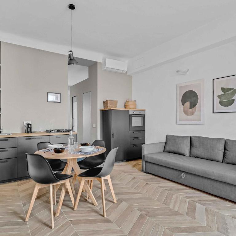 VEN54 -Loreto - Duomo- Modern - Central - Bright - Appartamento con 1 Camera da Letto - 2