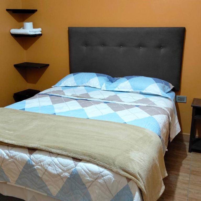 Hostal Real Caraz - Habitación Doble Económica - 20