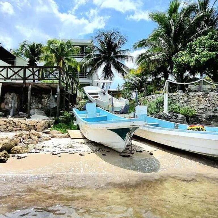 On The Beach 2 - Seaside Sunrise Haven- Sea View - One-Bedroom Apartment - 67