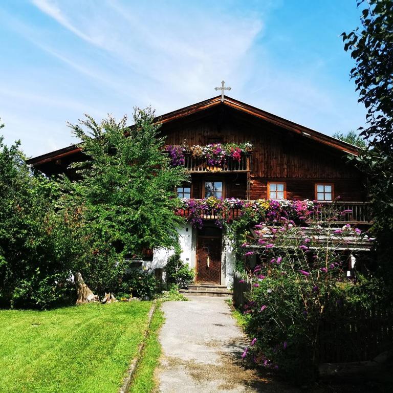 Chalet in Saalfelden near Ski Slopes - Ferienhaus mit 3 Schlafzimmern - 8