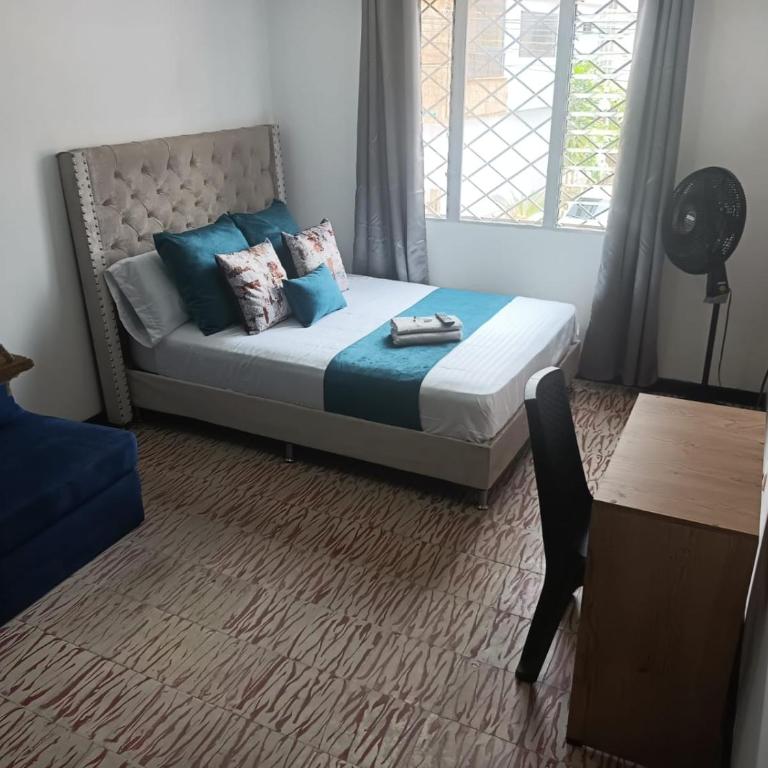 Hospedajes el Jardin - Habitación Doble Deluxe con cama supletoria - 4