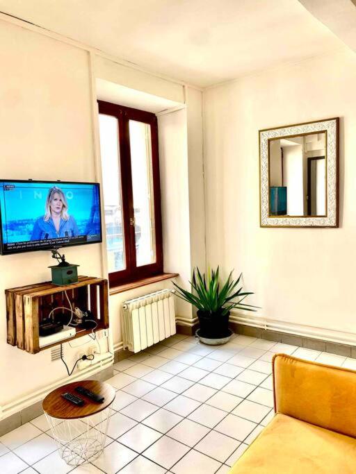 2 T2 proche place Carnot BOX A BAGAGES GRATUITS - Appartement 1 Chambre - 6