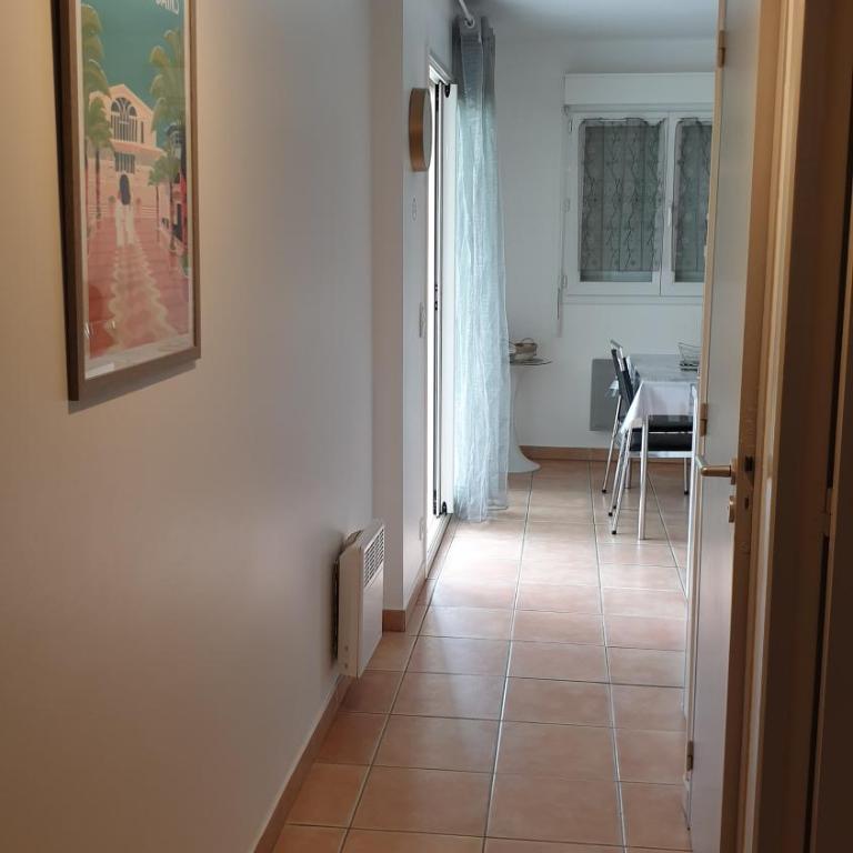 Appartement T2 - au calme et proche centre ville - idéal curistes et vacanciers - Appartement 1 Chambre - 24