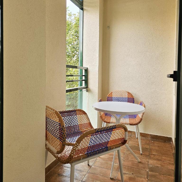 Apartamentos Las Ciencias - Apartamento con balcón - 2