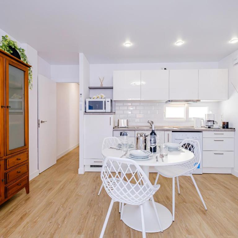 Holiday Suite Franka - One-Bedroom Apartment - 25