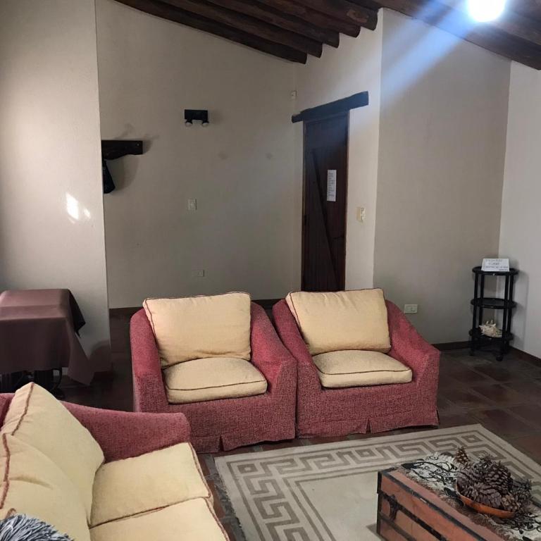 Amplia casa en Chacras de Coria - Casa de 4 dormitorios - 15