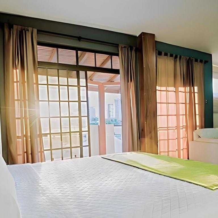 HOTEL MANTA BEACH MADRIGAL - Habitación Cuádruple con balcón - 5