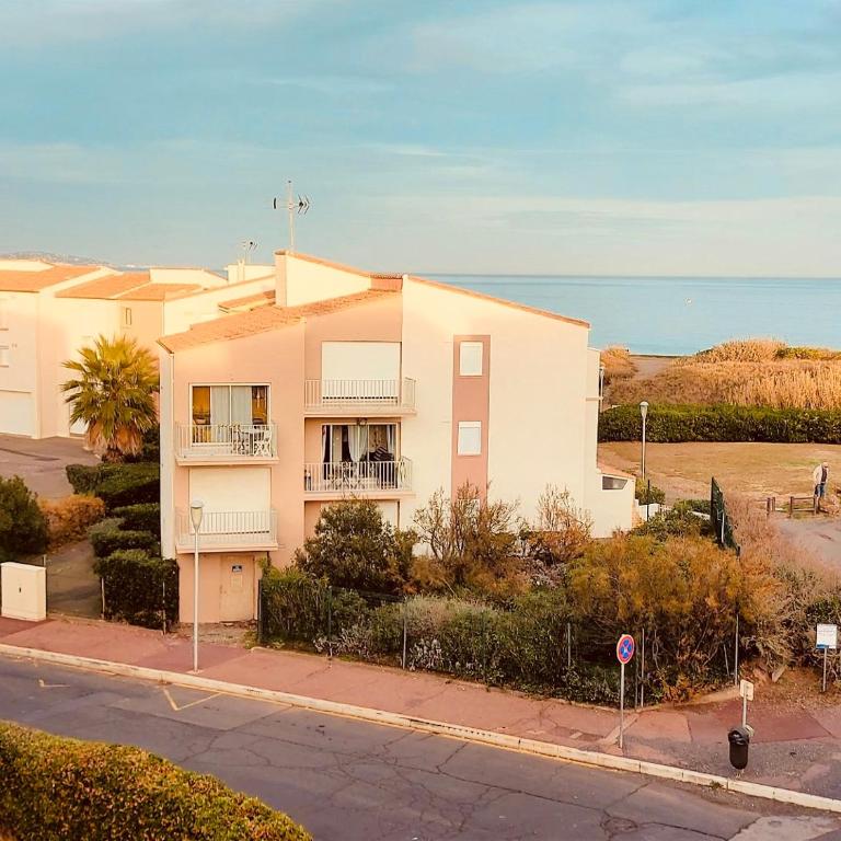 Grand appartement proche port et plages, 6 à 8 pers, 3 chambres, climatisé - Appartamento con 3 Camere da Letto - 2