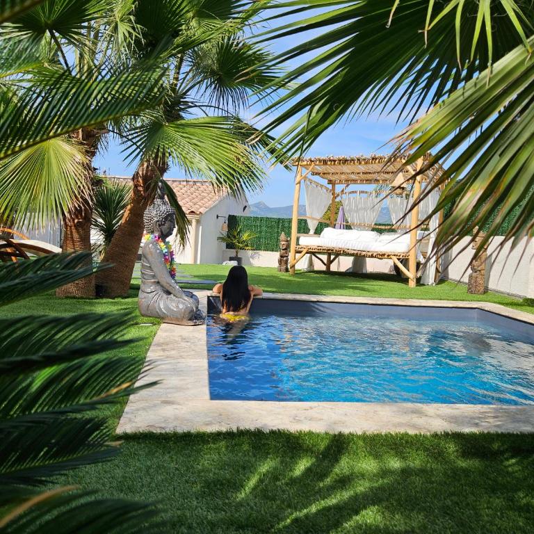 Ô Balinais mini villa avec spa et piscine chauffée privative Marseille - Suite Lit Queen-Size - Vue sur Piscine - 20