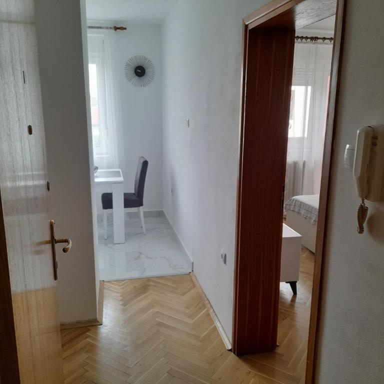 Nikola NS2 - Apartman sa 1 Spavaćom Sobom - 6