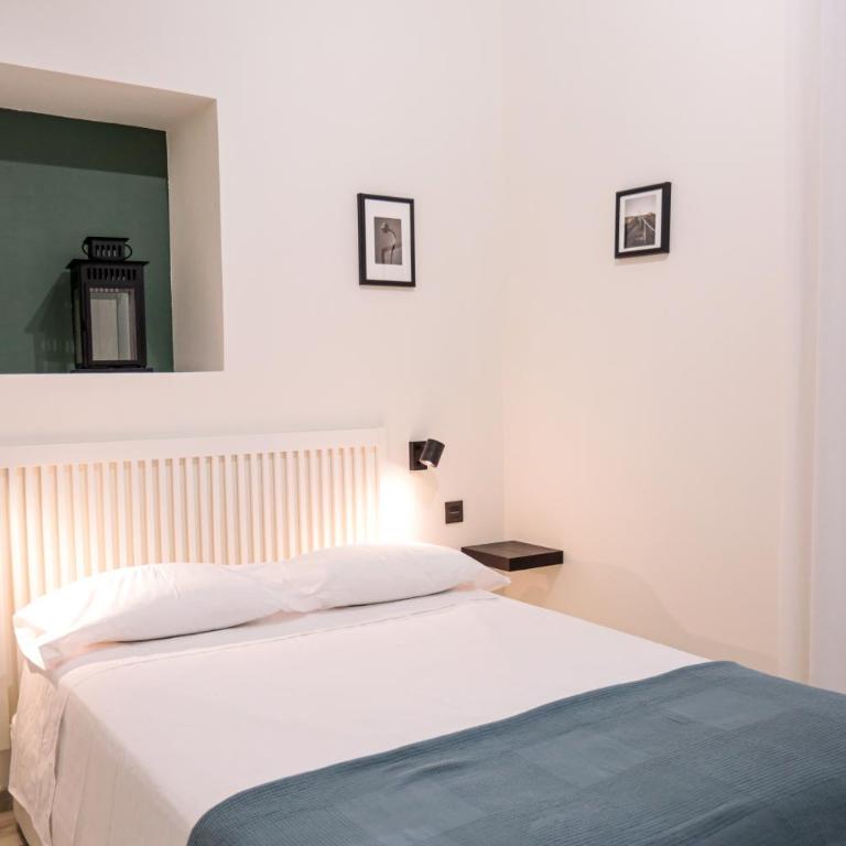 MonKeys Apartments Cervantes - Two-Bedroom Apartment - 20
