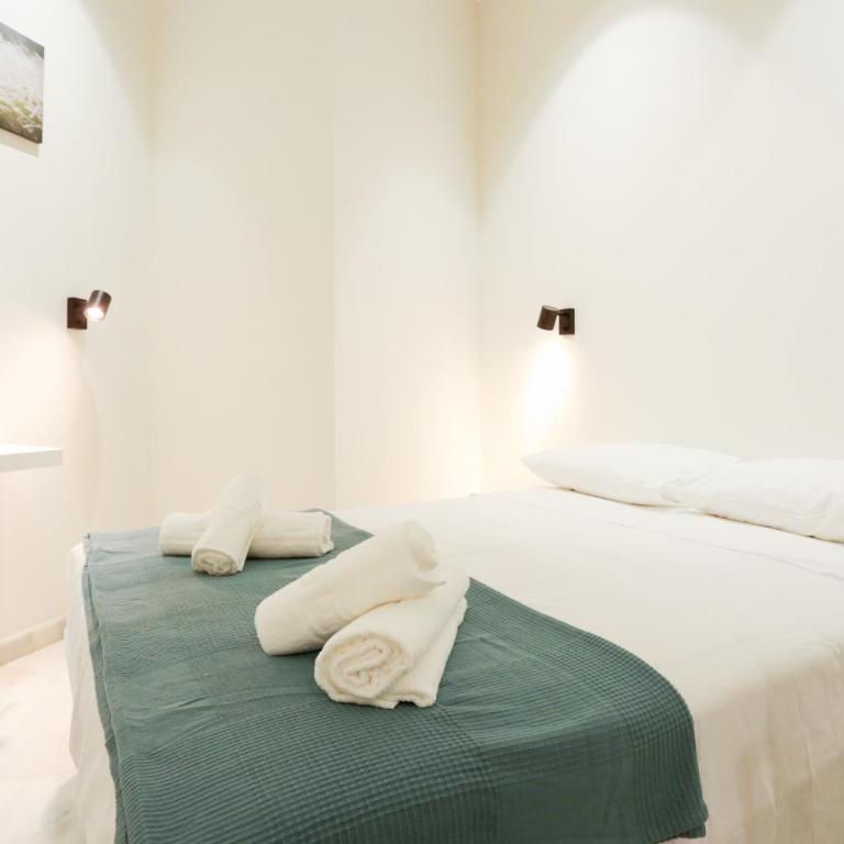 MonKeys Apartments Cervantes - Two-Bedroom Apartment - 19