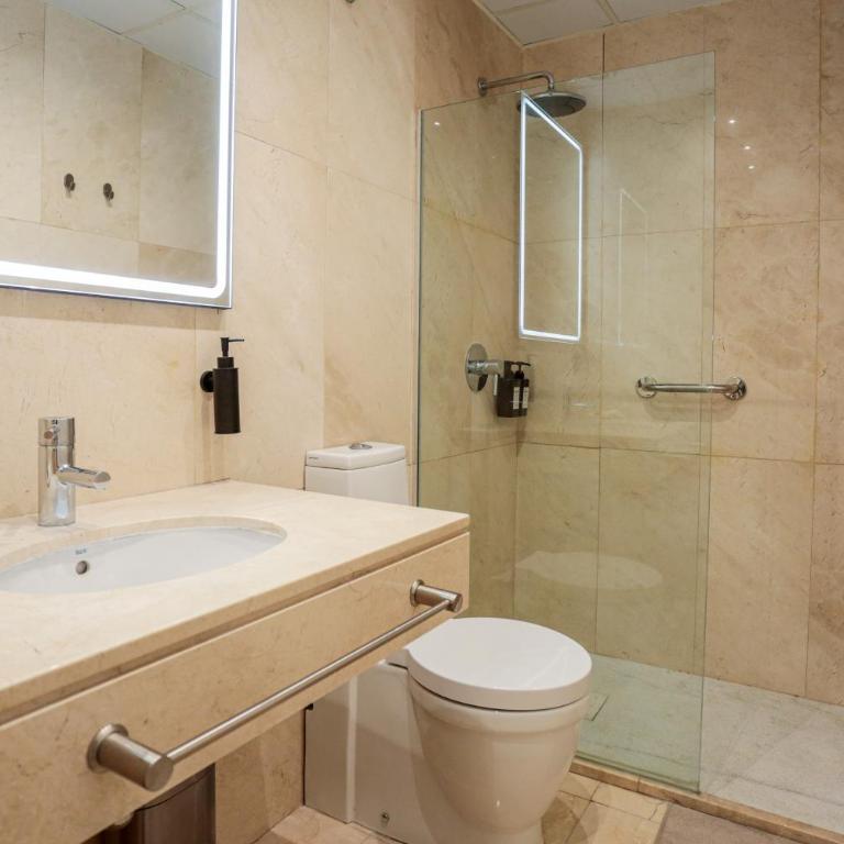 MonKeys Apartments Cervantes - Two-Bedroom Apartment - 34