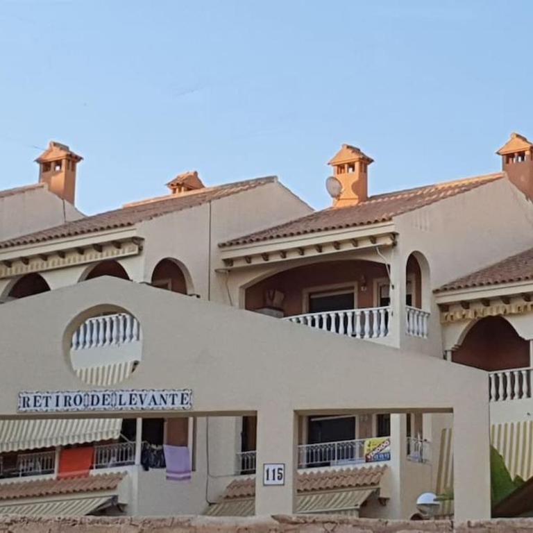 Precioso apartamento en complejo residencial con piscina y vistas al mar - Apartamento de 2 dormitorios - 3