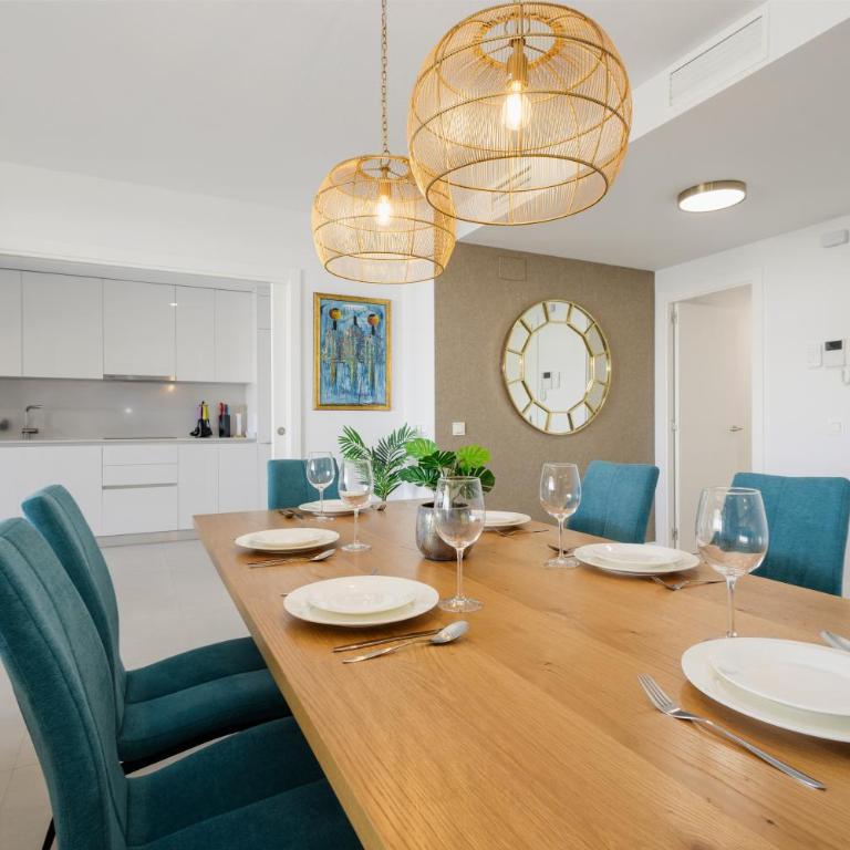 Magnificent apartment, close to the beach, in Estepona - Two-Bedroom Apartment - 22