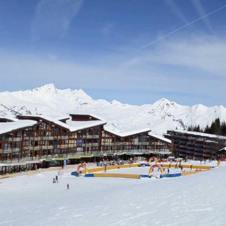 Duplex face aux pistes - Appartement avec Vue sur la Montagne - 14
