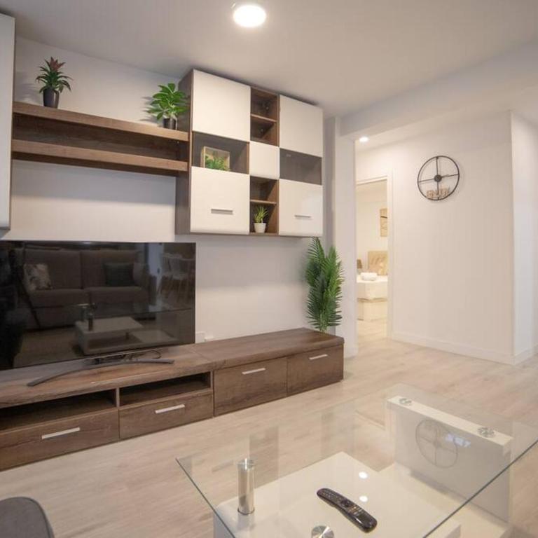 IFEMA-Airport. 2 bed. AC - Two-Bedroom Apartment - 1