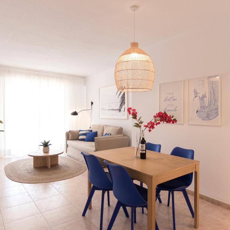 Beach Paradise Flat in Denia Centre w/ Large Pool - Apartamento de 2 dormitorios - 1