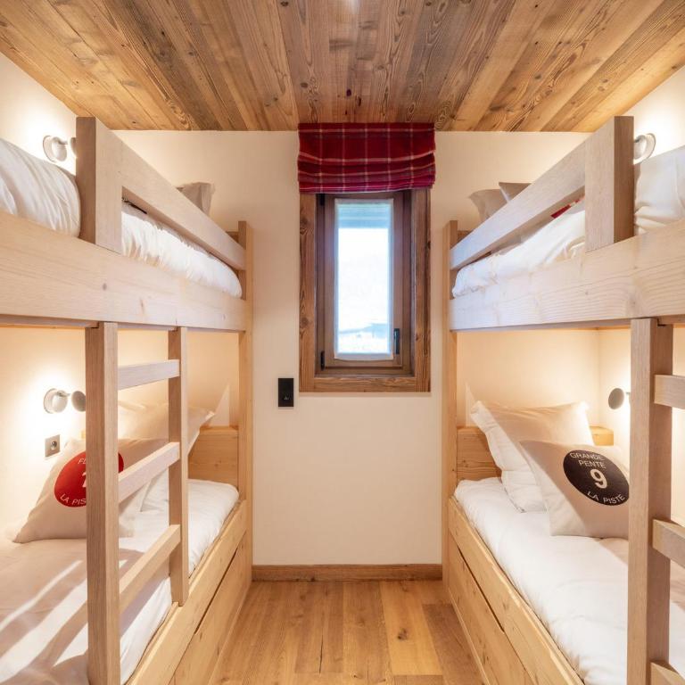 Luxueux chalet avec spa et sauna au cœur de Courchevel - FR-1-568-36 - Chalet - 4