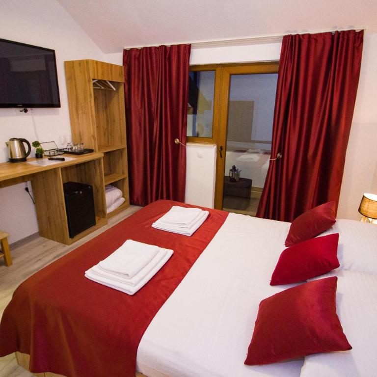 "VILLA DENY" Boutique HOTEL - included "FREE PARKING" - Deluxe Double Room with Balcony - 1