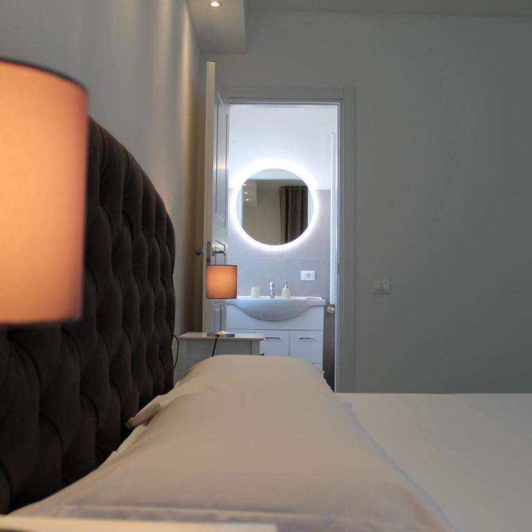 Villa Forte Salvi - Rooms - Camera Matrimoniale con Bagno Privato - 8
