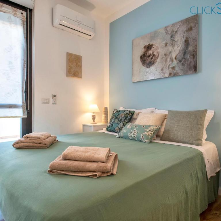 Alghero Appartamento Nereidi sul mare Attico con incredibile vista e verande per 8 persone - Four-Bedroom Vacation Home - 63