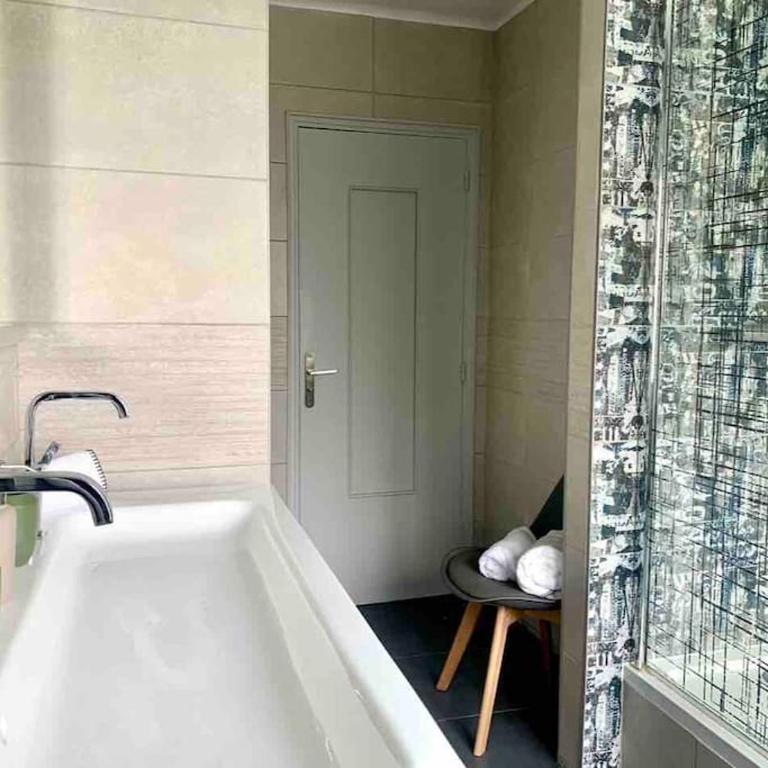Maison de ville spacieuse & cosy - Villa - 17