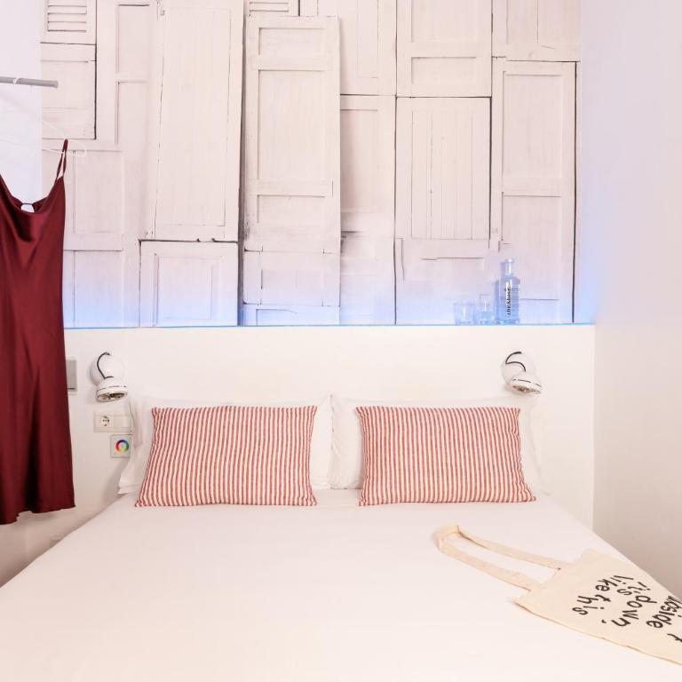 Chic & Basic Tallers Hostal - Double Room - 4
