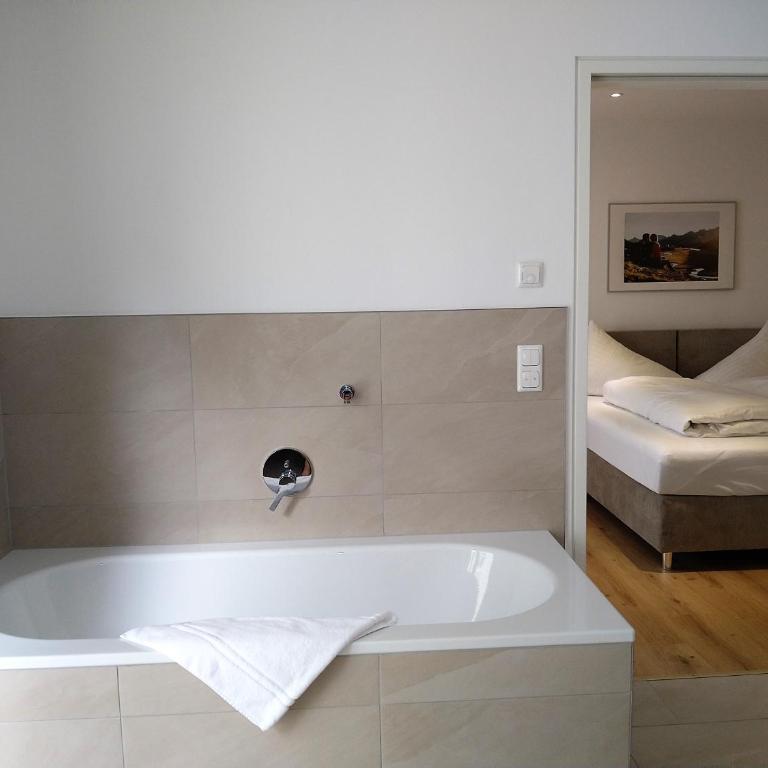 Appartements am Kirchplatz - Apartment mit Terrasse - 1