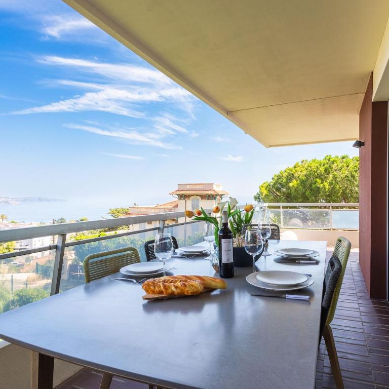BELLES TERRES AP4378 By Riviera Holiday Homes - Appartement - Vue sur Mer - 4