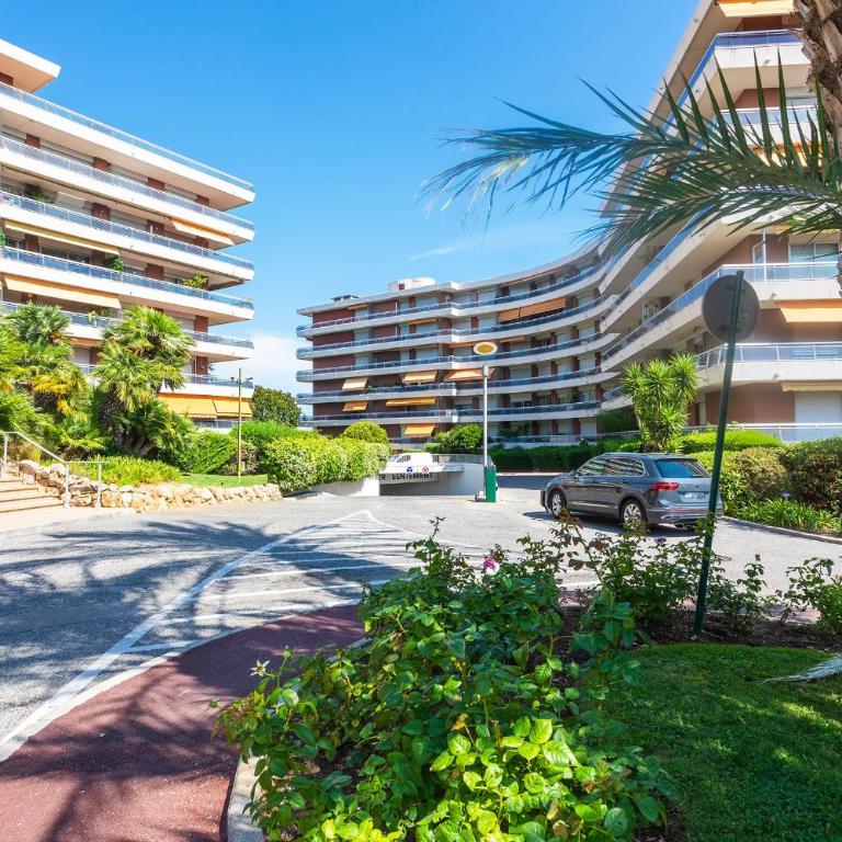 BELLES TERRES AP4378 By Riviera Holiday Homes - Appartement - Vue sur Mer - 14